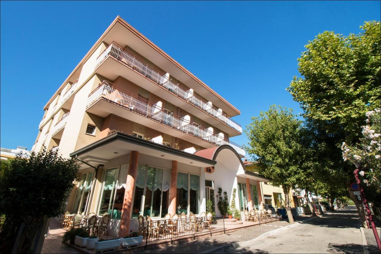 Hotel Belfiore 米萨诺阿德里亚蒂科 外观 照片