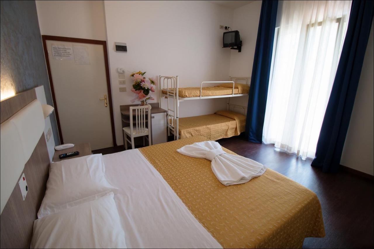 Hotel Belfiore 米萨诺阿德里亚蒂科 外观 照片